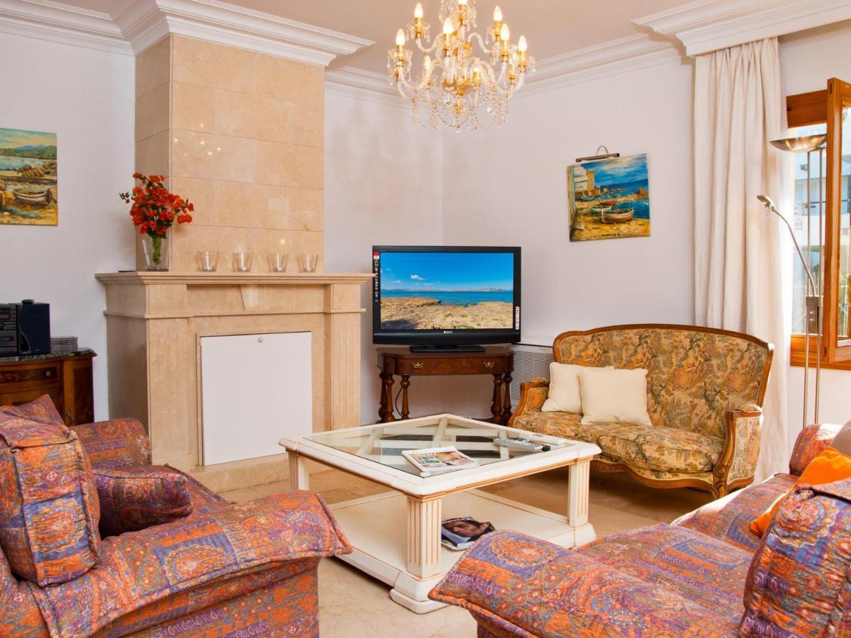 Villa Tita De Manresa, Con Jardines Y Vista Mar Alcúdia Eksteriør bilde