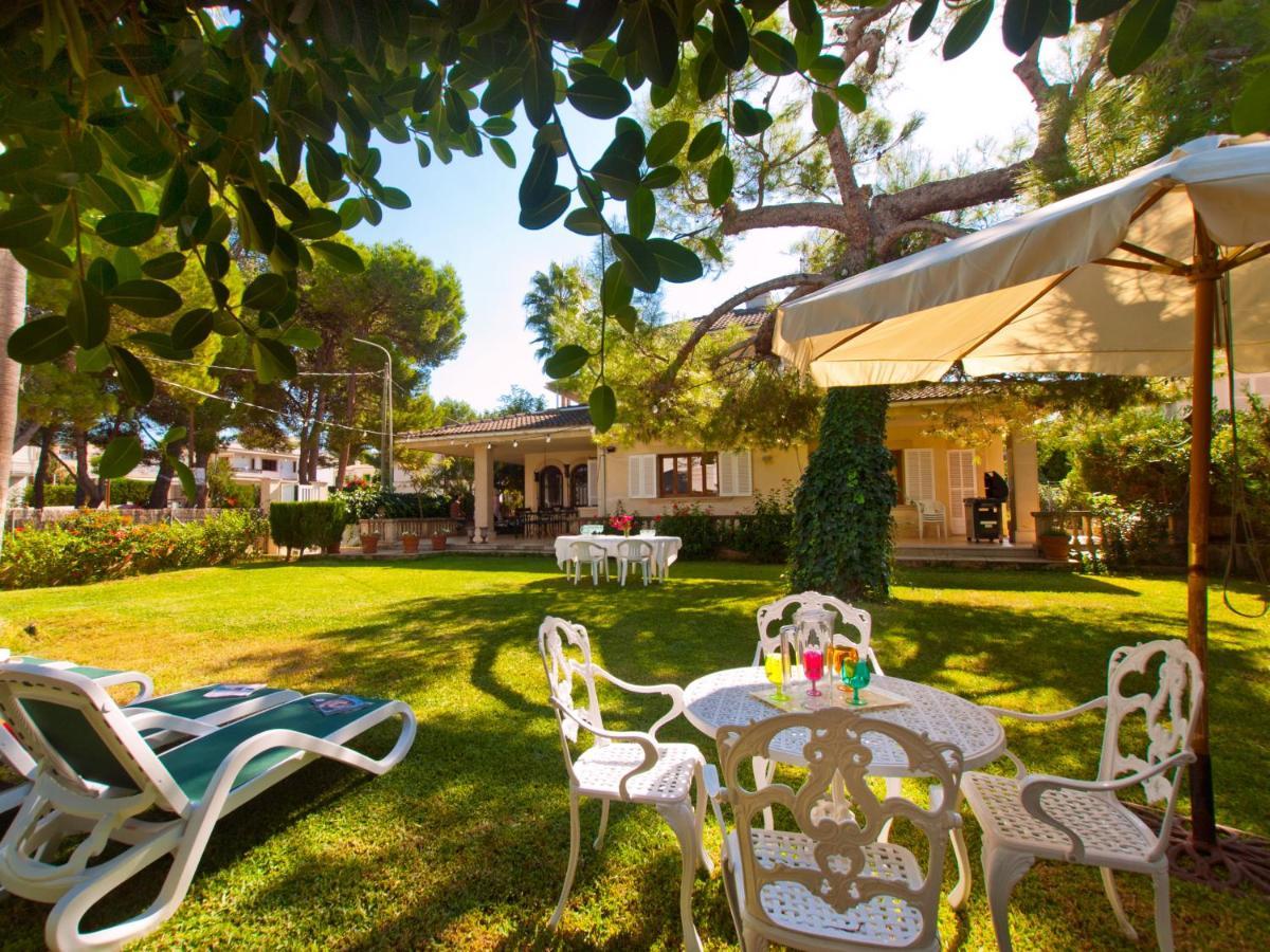 Villa Tita De Manresa, Con Jardines Y Vista Mar Alcúdia Eksteriør bilde
